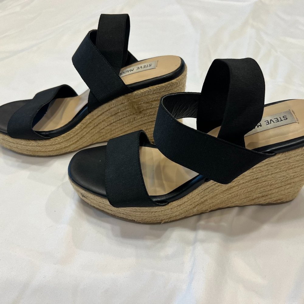 Steve Madden Black Wedge Sandals | Size 9